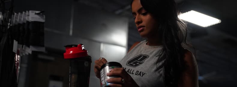 Pre- & Post- Workout Supplement Timing: What To Take & When